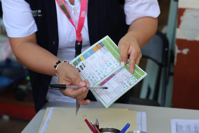 Un regreso a clases seguro requiere esquemas completos de vacunación: SSM