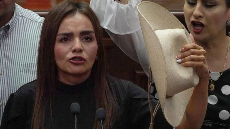 Denuncia Grecia Quiroz campaña en su contra: “Me quieren quitar del camino” para el 2027
