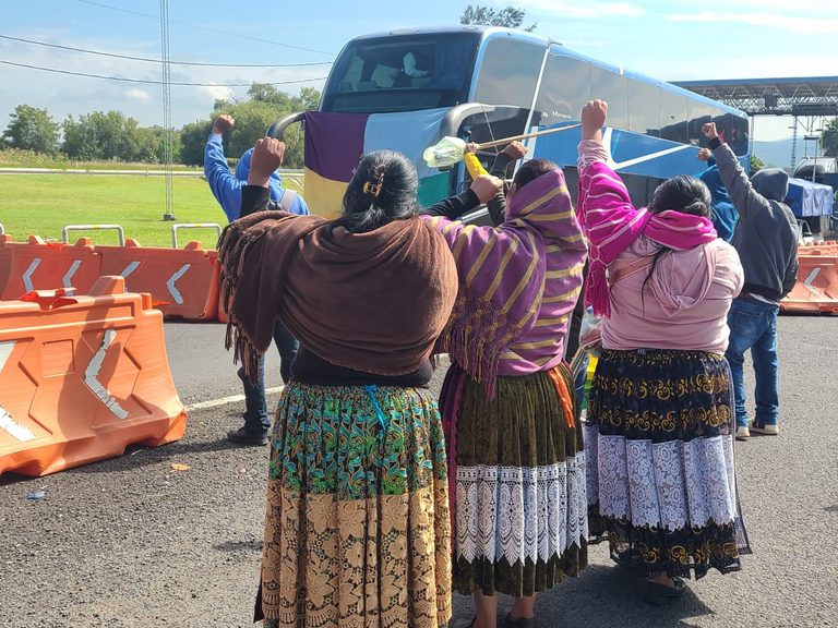 Consejo Supremo Indígena de Michoacán paraliza el estado con bloqueos carreteros simultáneos