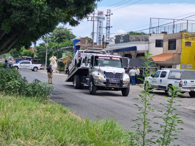 Asesinan a balazos a trabajadora de un autoservicio en Apatzingán