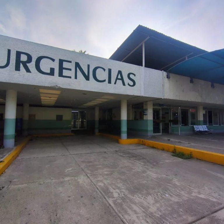 Comerciante es asesinada a balazos afuera de su domicilio en Lázaro Cárdenas