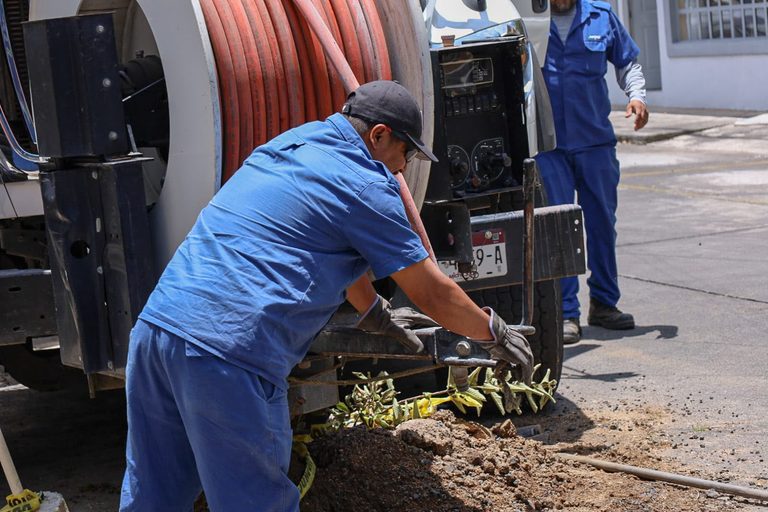 Previene Ooapas obstrucciones y afectaciones con trabajos permanentes de desazolve