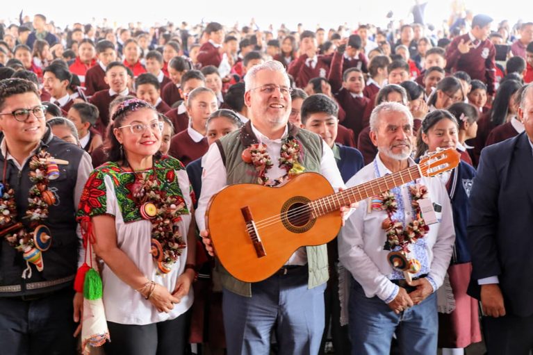 Fomenta SEE construcción de paz en secundarias a través de la música y la cultura