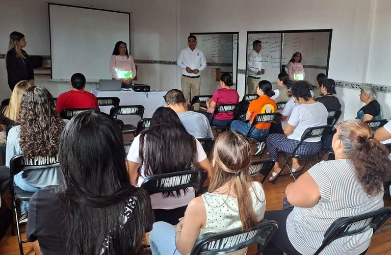 Sectur impulsa la profesionalización de prestadores de servicios turísticos en Uruapan