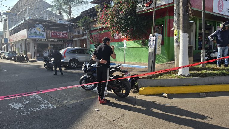 Empistolados balean a un hombre, al tratar de robarle su motocicleta