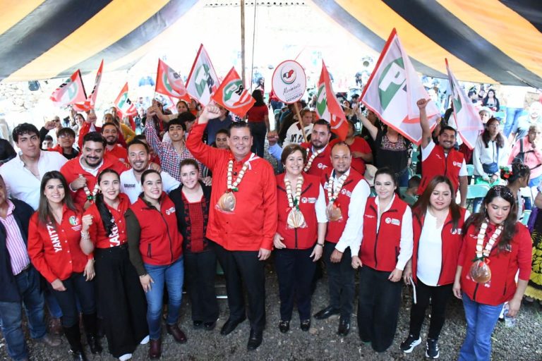 Quienes llegan a espacios públicos y no alzan la voz por las víctimas, desperdician el poder, advierte Memo Valencia desde Pátzcuaro