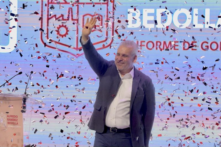 Bedolla rinde Informe en Zitácuaro y destaca obras, salud y empleo para la región Oriente
