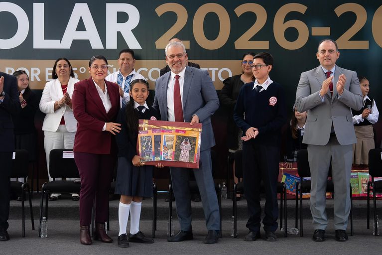 Bedolla transforma la educación en Michoacán; destaca inversión récord de 6 mmdp y certeza laboral para el magisterio