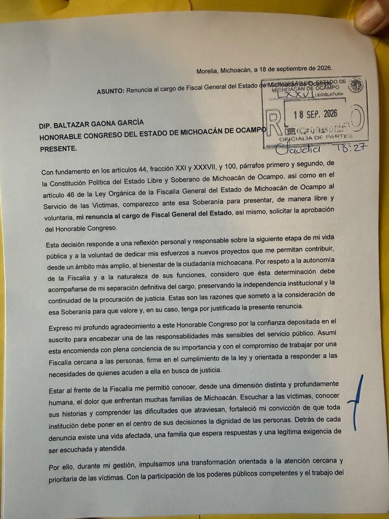 Torres Piña presenta renuncia a la Fiscalía
