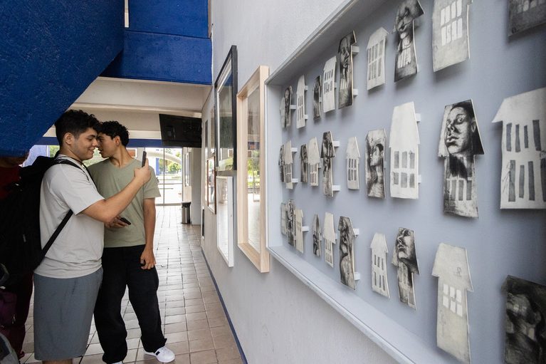Llega a Apatzingán la exposición “Memoria y Materia” de la Bienal Alfredo Zalce